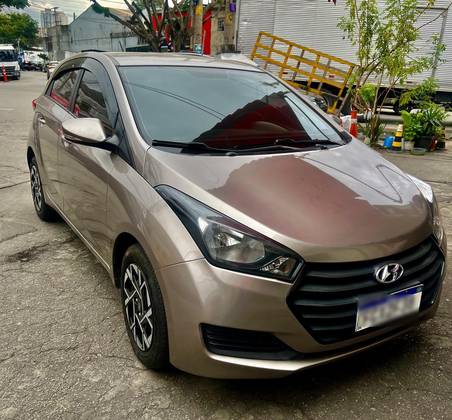 HYUNDAI HB20 1.0 COMFORT 12V FLEX 4P MANUAL HYUNDAI HB20 1.0 COMFORT 12V FLEX 4P MANUAL